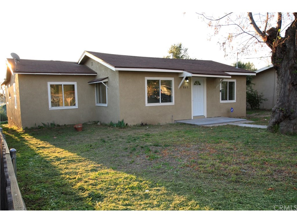 827 N California Avenue, Beaumont, CA 92223