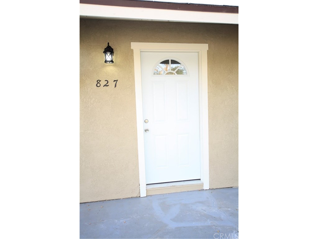 827 N California Avenue, Beaumont, CA 92223