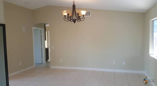 1032 VALLEY ST, Calexico, CA 92231
