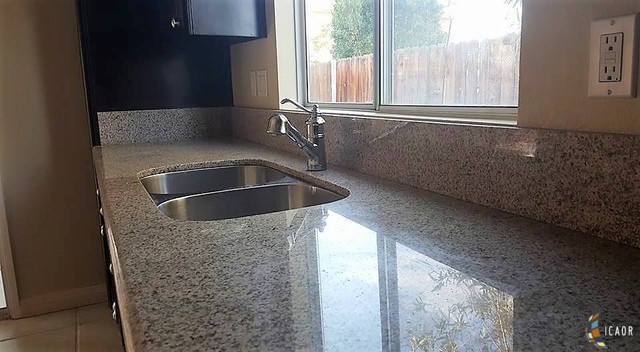 1032 VALLEY ST, Calexico, CA 92231