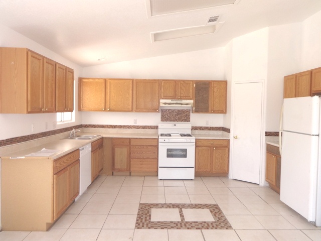 30497 Avenida AlveCathedral City, CA, 92234Riverside County