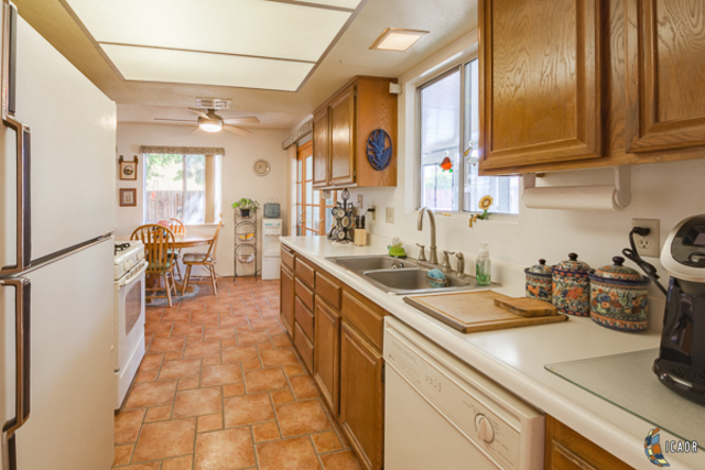 2411 Olive Avenue, El Centro, CA 92243