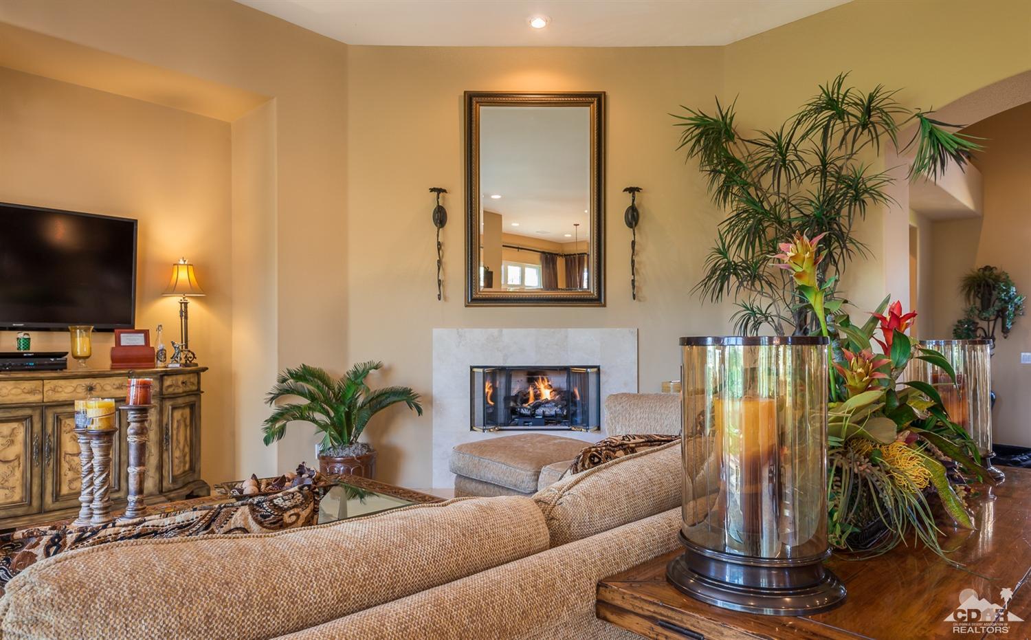 56738 Palms Drive, La Quinta, CA 92253
