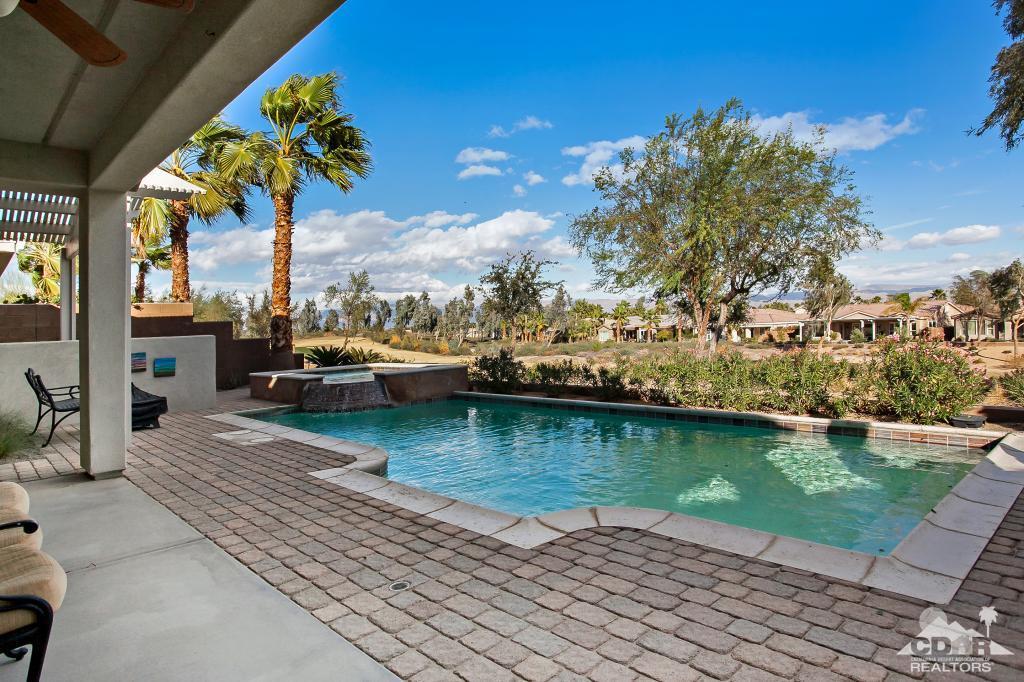 61678 Topaz Drive, La Quinta, CA 92253