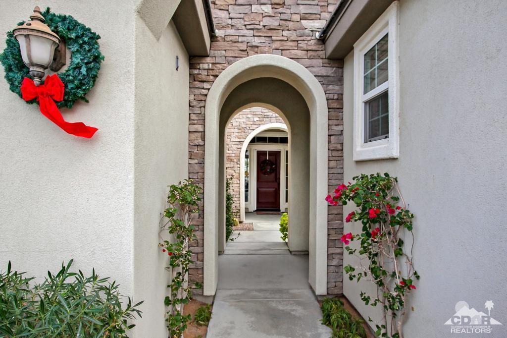 61678 Topaz Drive, La Quinta, CA 92253