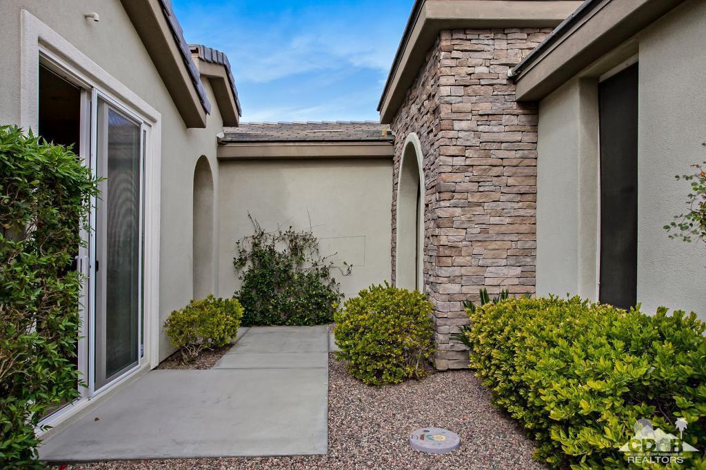 61678 Topaz Drive, La Quinta, CA 92253