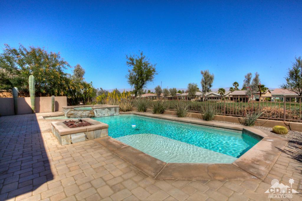 61744 Topaz Drive, La Quinta, CA 92253