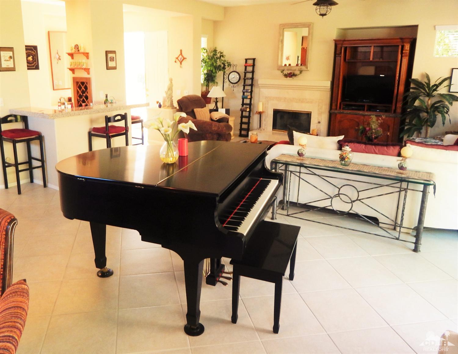 79400 Canterbury, La Quinta, CA 92253