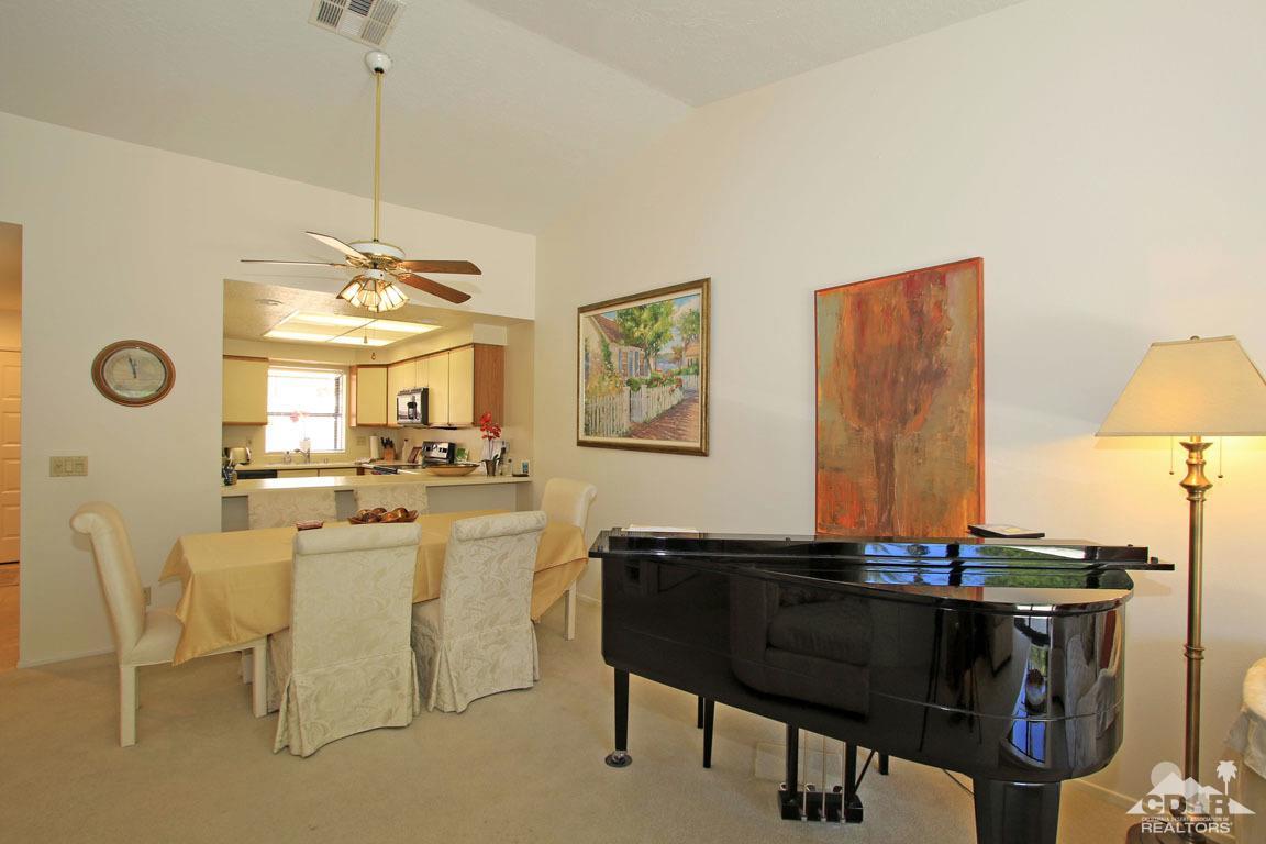 604 Woodcrest Lane East, Palm Desert, CA 92260