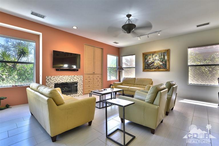 4 Brentwood Way, Palm Desert, CA 92260