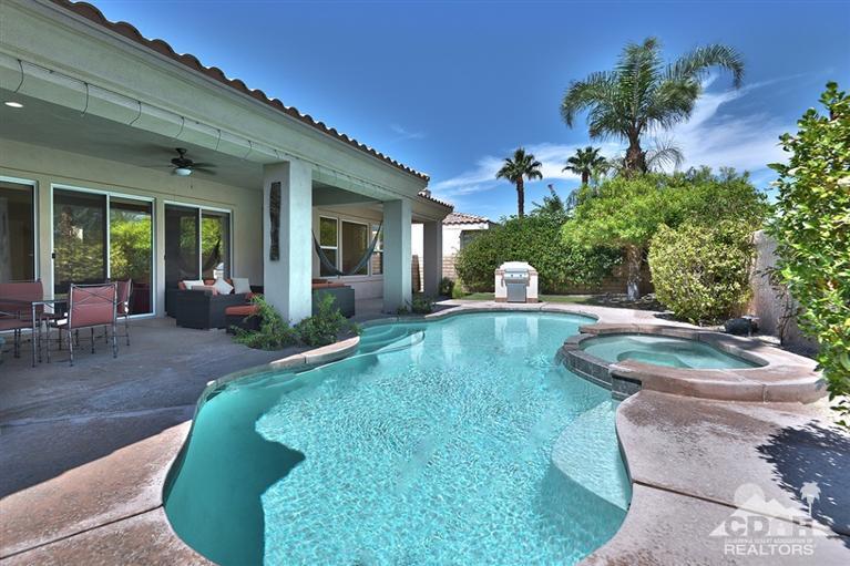 4 Brentwood Way, Palm Desert, CA 92260