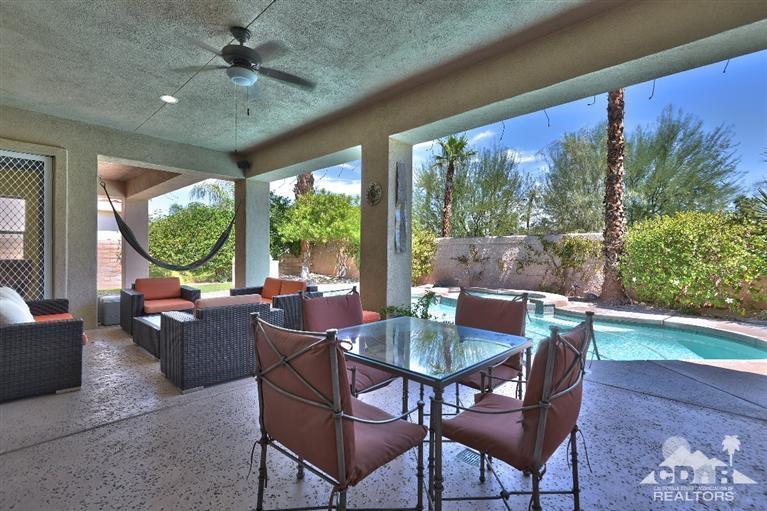 4 Brentwood Way, Palm Desert, CA 92260