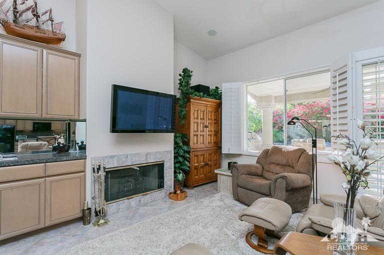9 Hillcrest Drive, Palm Desert, CA 92260