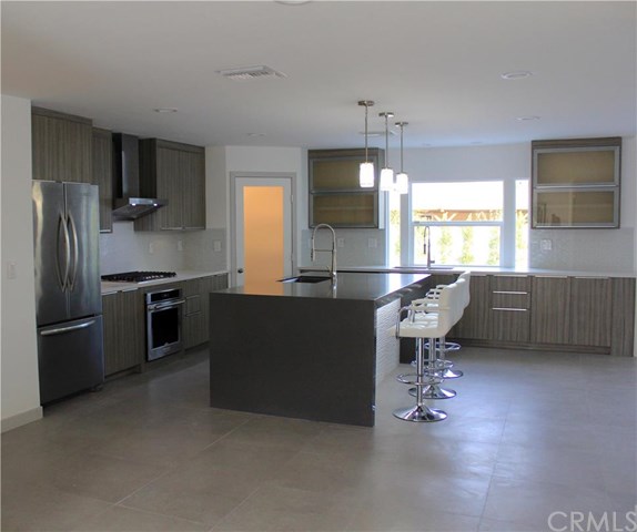 2010 North Sunrise Way, Palm Springs, CA 92262