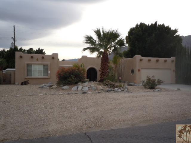 335 West Yorba Road, Palm Springs, CA 92262