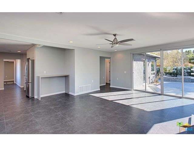 133 W San Carlos Rd, Palm Springs, United States 92262