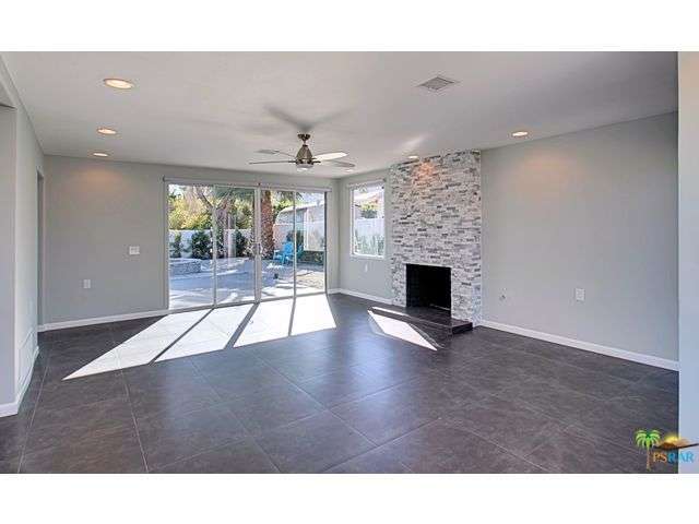 133 W San Carlos Rd, Palm Springs, United States 92262