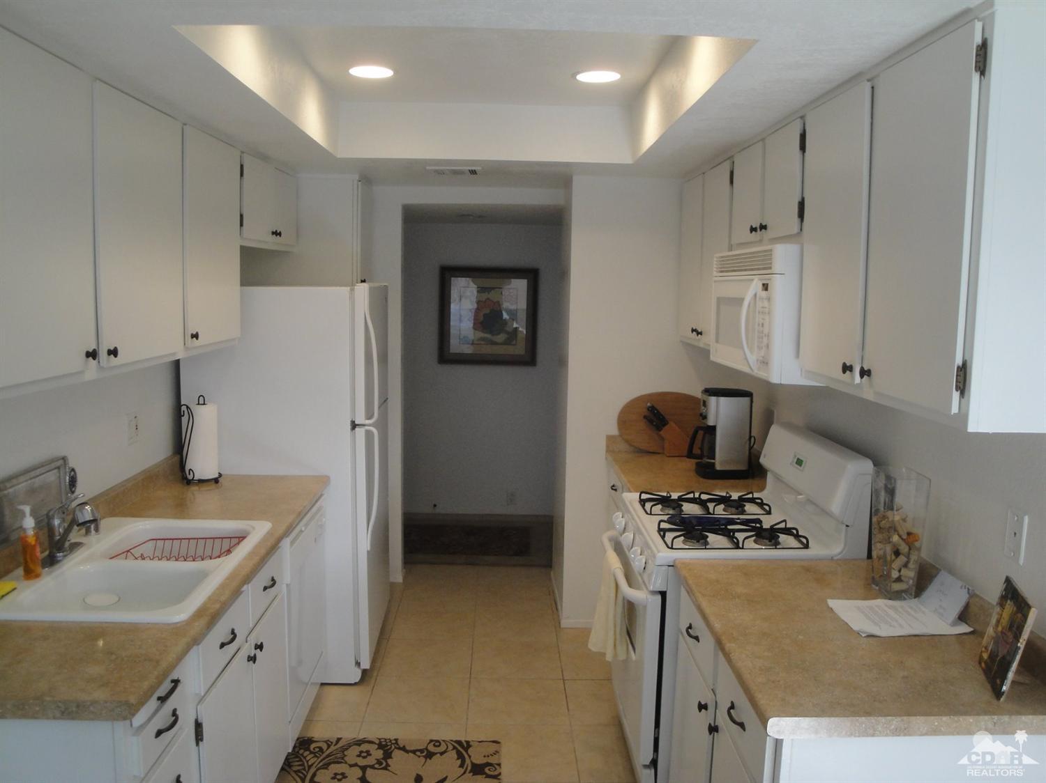400 North Sunrise Way, Palm Springs, CA 92262