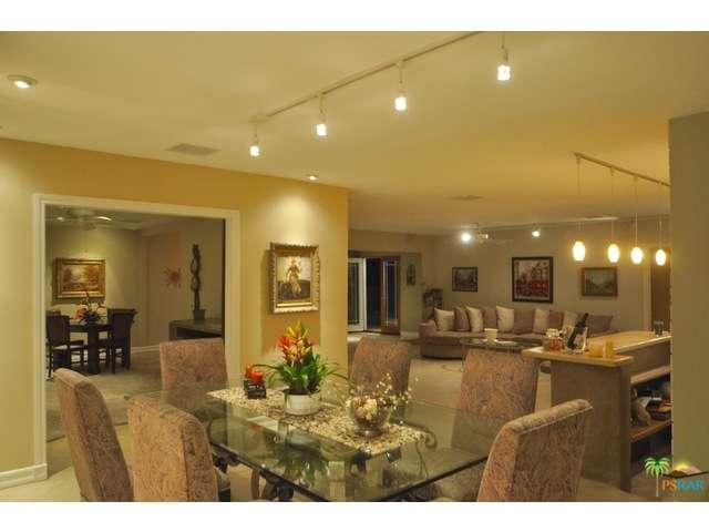 543 East MIRALESTE Court, Palm Springs, CA 92262