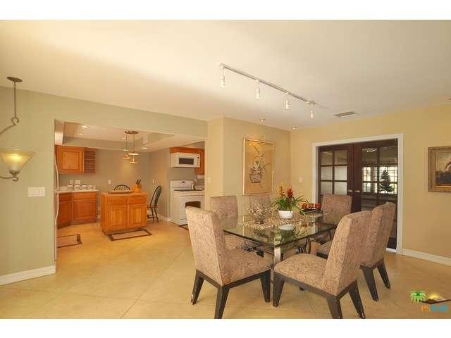 543 East MIRALESTE Court, Palm Springs, CA 92262