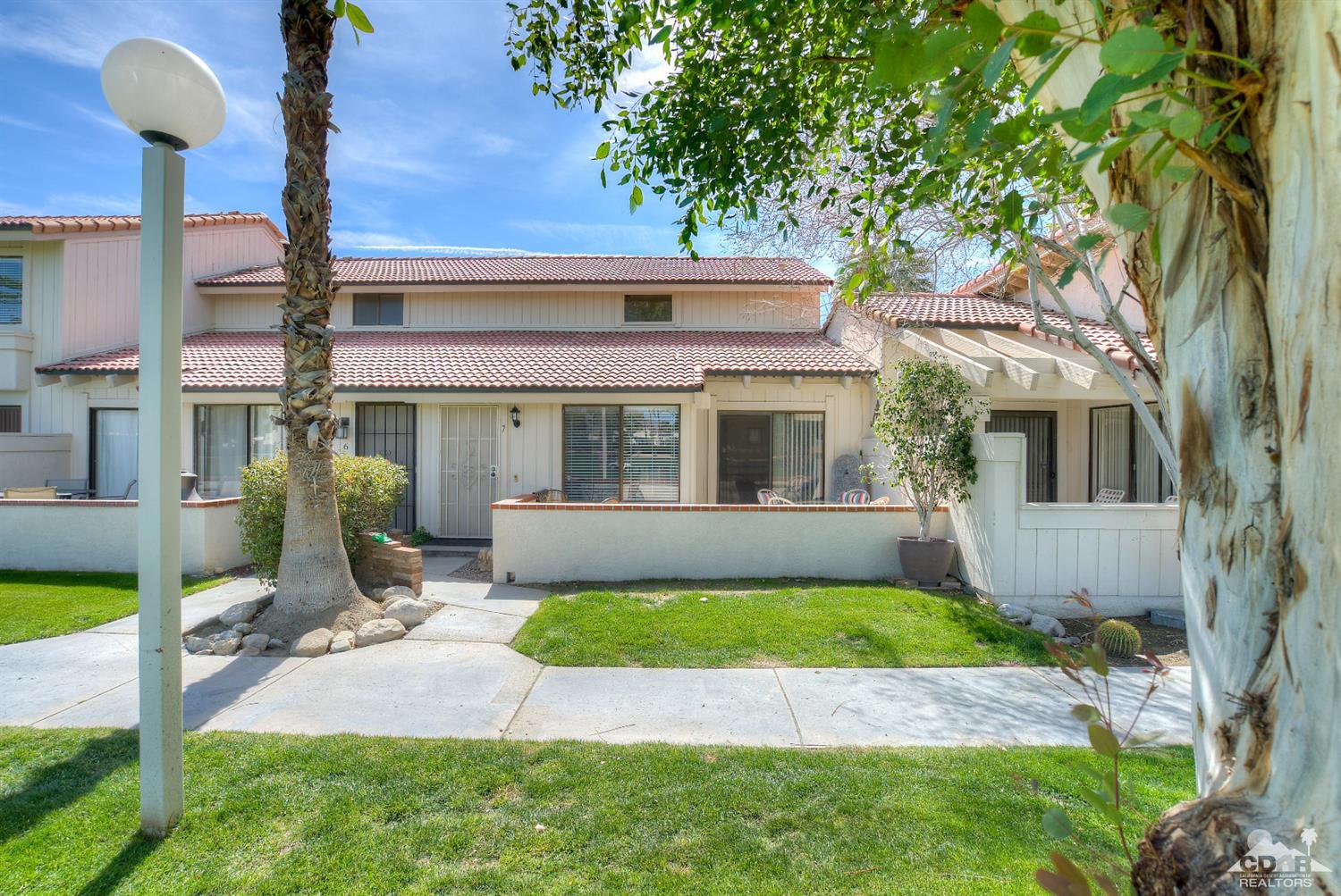 6087 Montecito Circle, Palm Springs, CA 92264