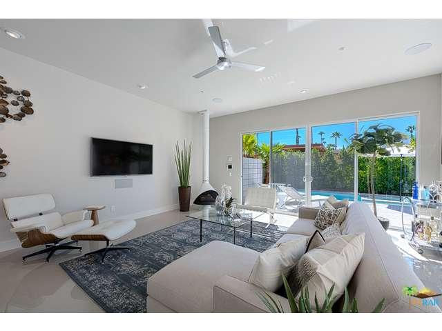 755 East TWIN PALMS Drive, Palm Springs, CA 92264