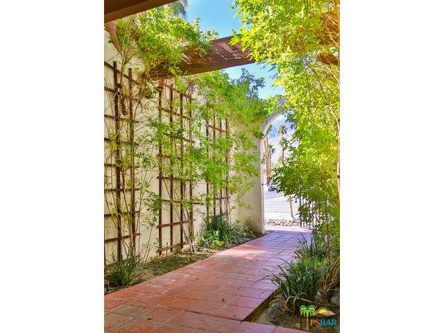 1486 South COMPADRE Road, Palm Springs, CA 92264