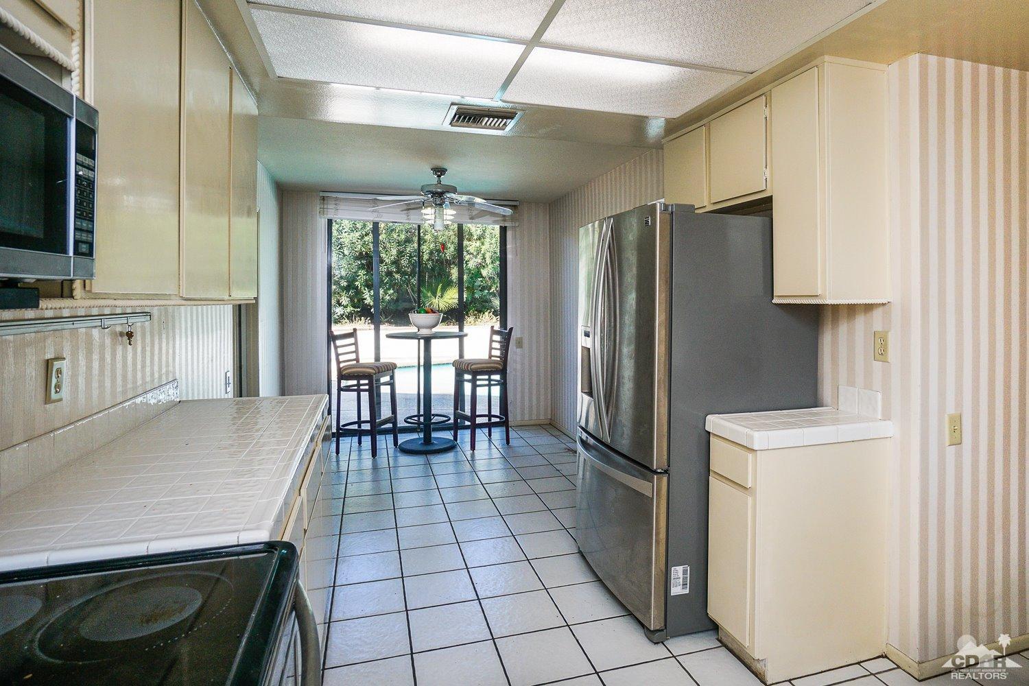2938 East Orella Circle, Palm Springs, CA 92264