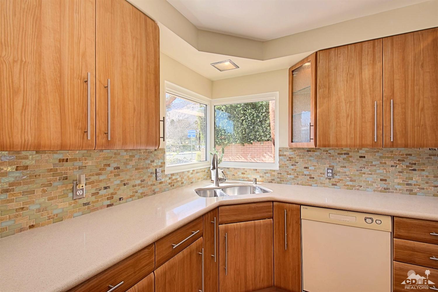 832 East Mesquite Avenue, Palm Springs, CA 92264