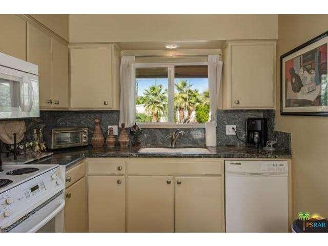1691 East OCOTILLO Avenue, Palm Springs, CA 92264