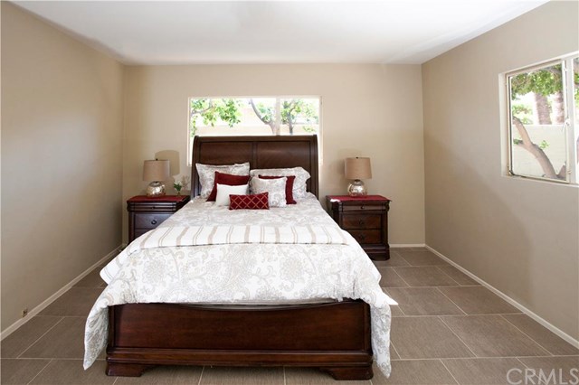 1529 South Sunrise Way, Palm Springs, CA 92264