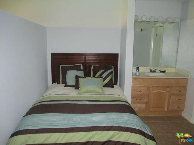 East WAVERLY, Palm Springs, CA 92264