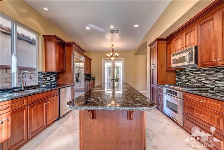 2803 Amatista Court, Palm Springs, CA 92264