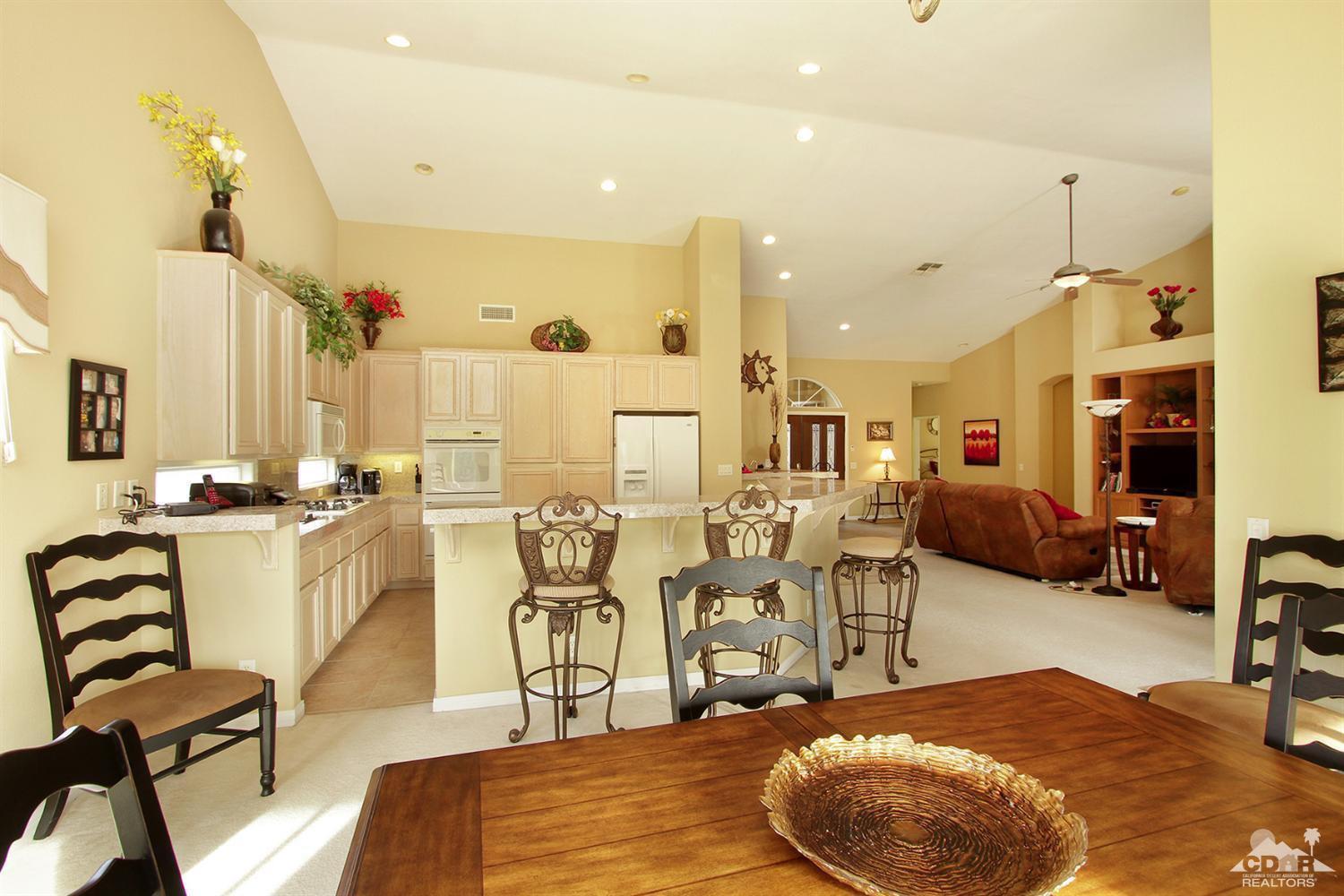 64 White Sun Way, Rancho Mirage, CA 92270