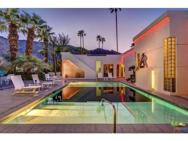 27 Stanford Dr