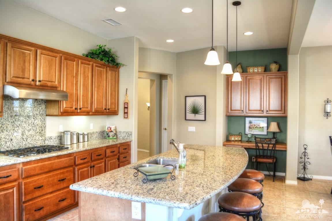 3 Shoreline Drive Drive, Rancho Mirage, CA 92270