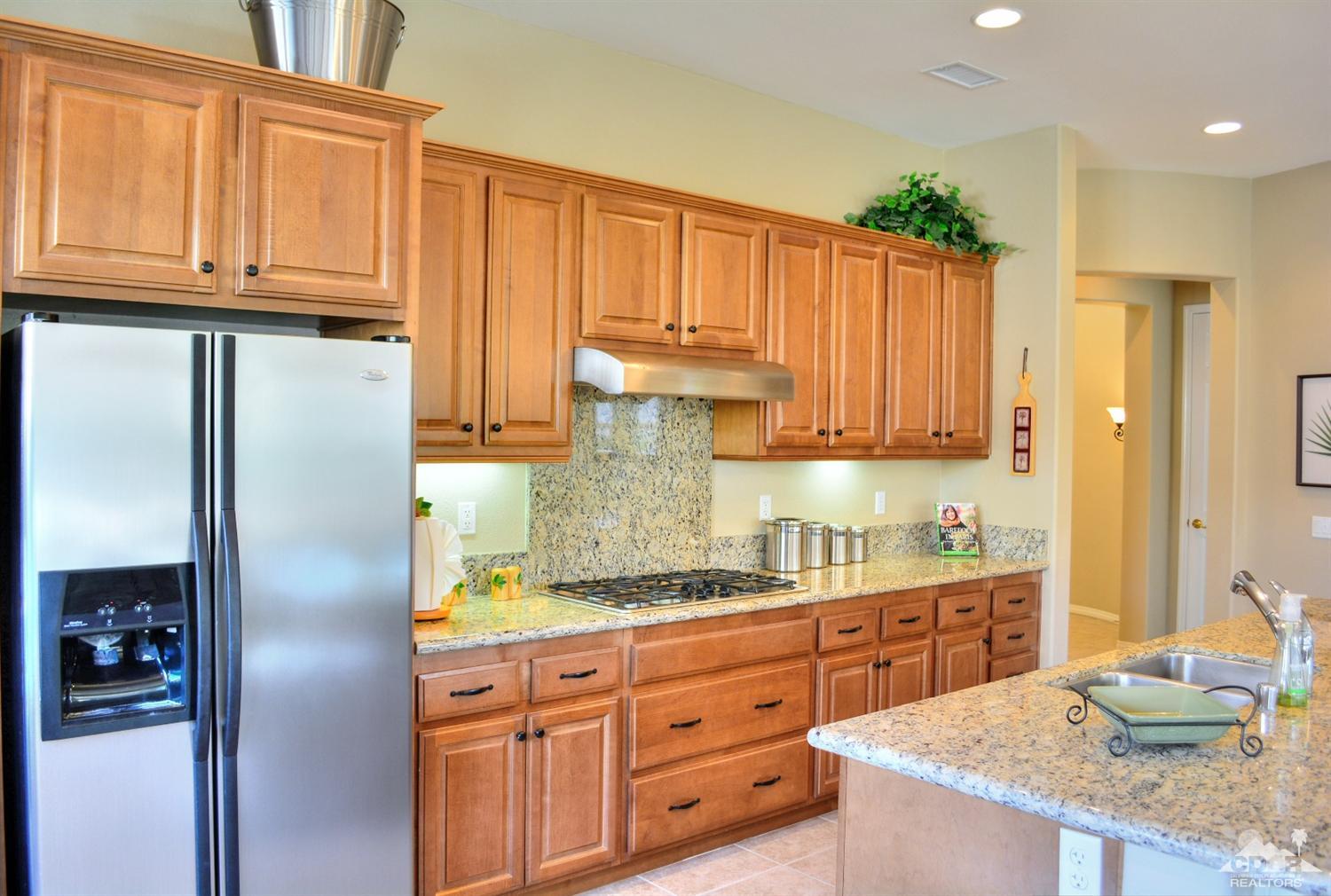 3 Shoreline Drive Drive, Rancho Mirage, CA 92270