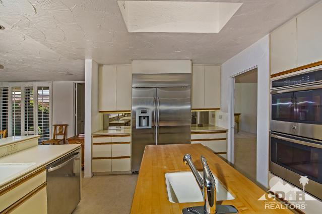 6 Exeter Court, Rancho Mirage, CA 92270