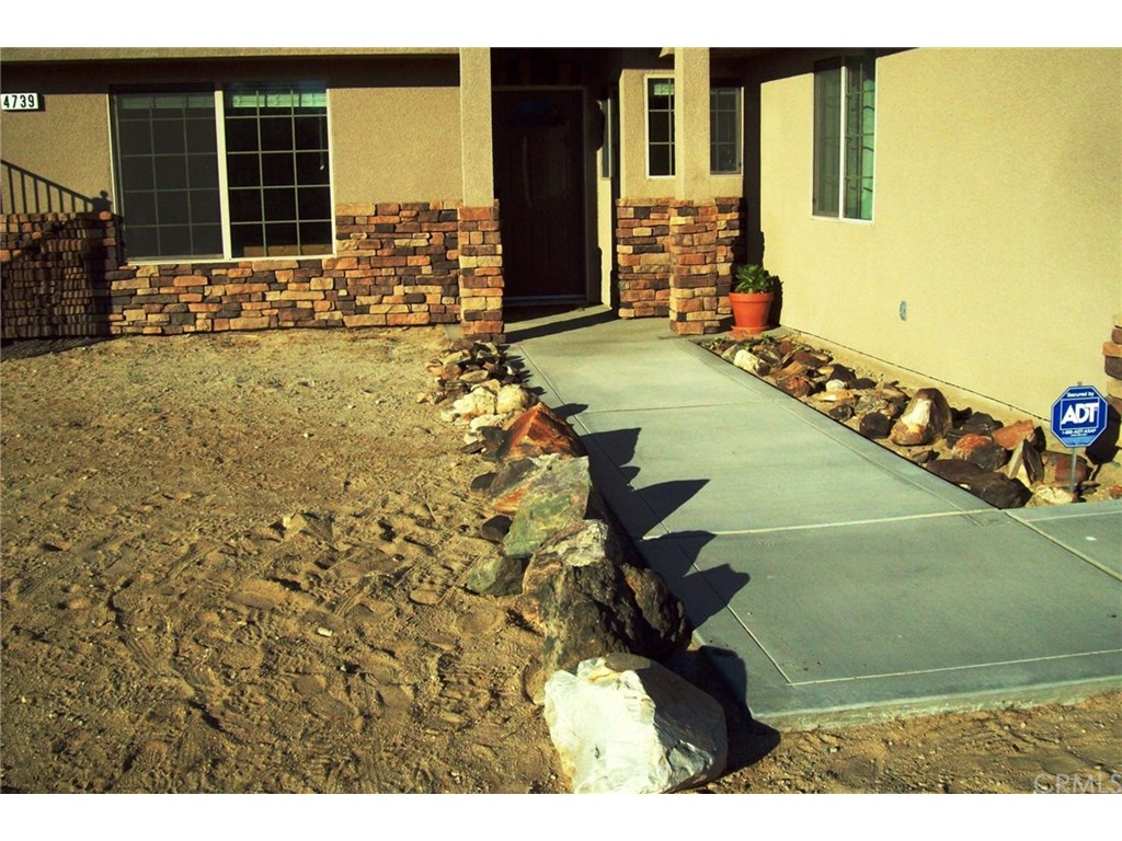 4739 Saddlehorn Road, 29 Palms, CA 92277