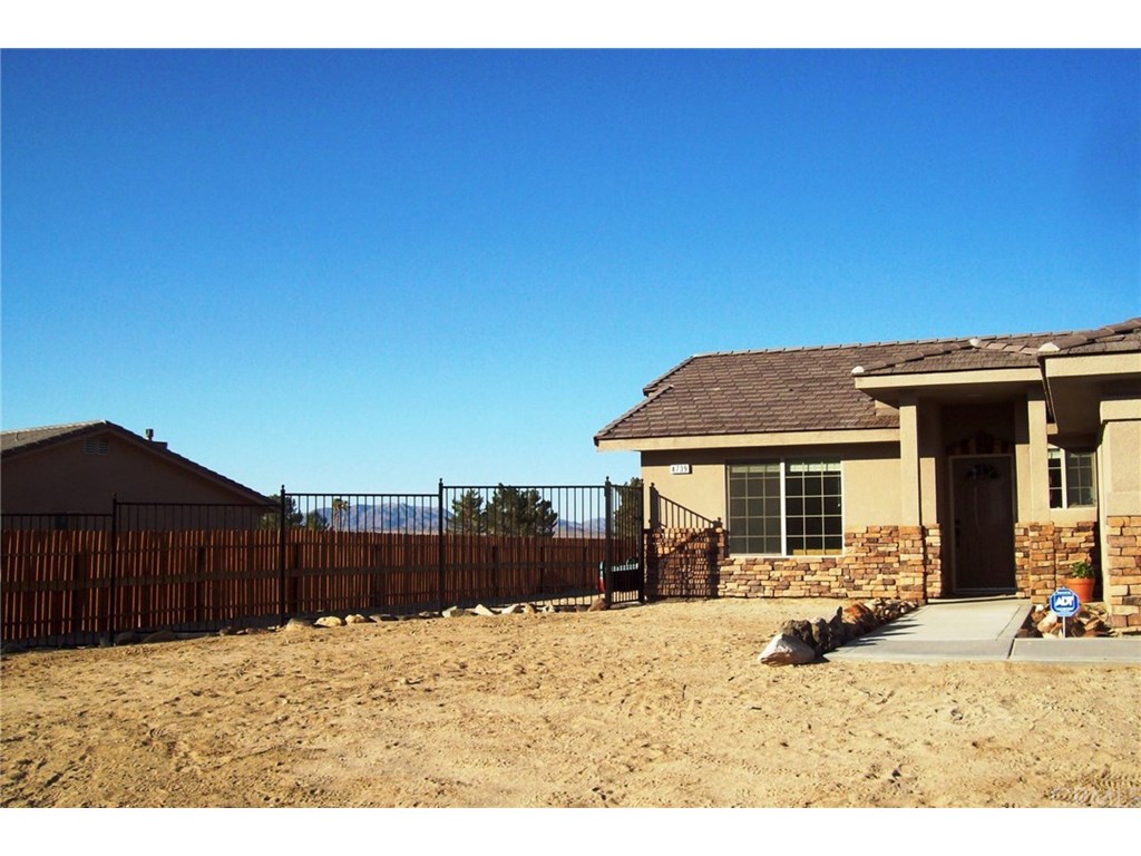 4739 Saddlehorn Road, 29 Palms, CA 92277