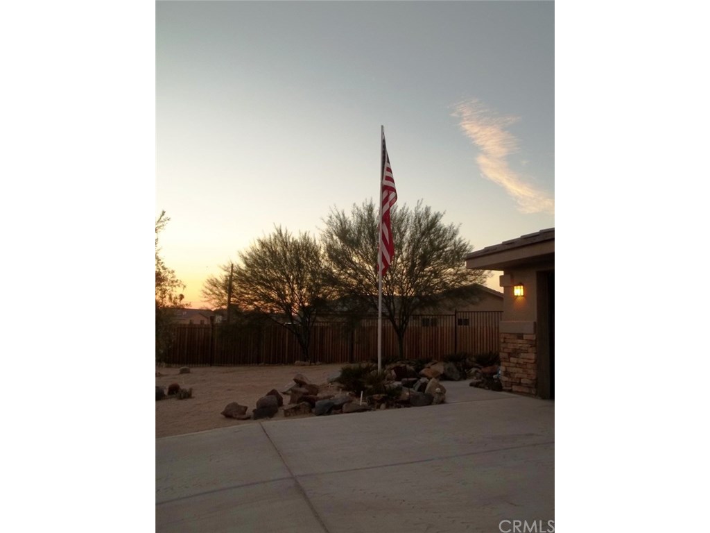4739 Saddlehorn Road, 29 Palms, CA 92277