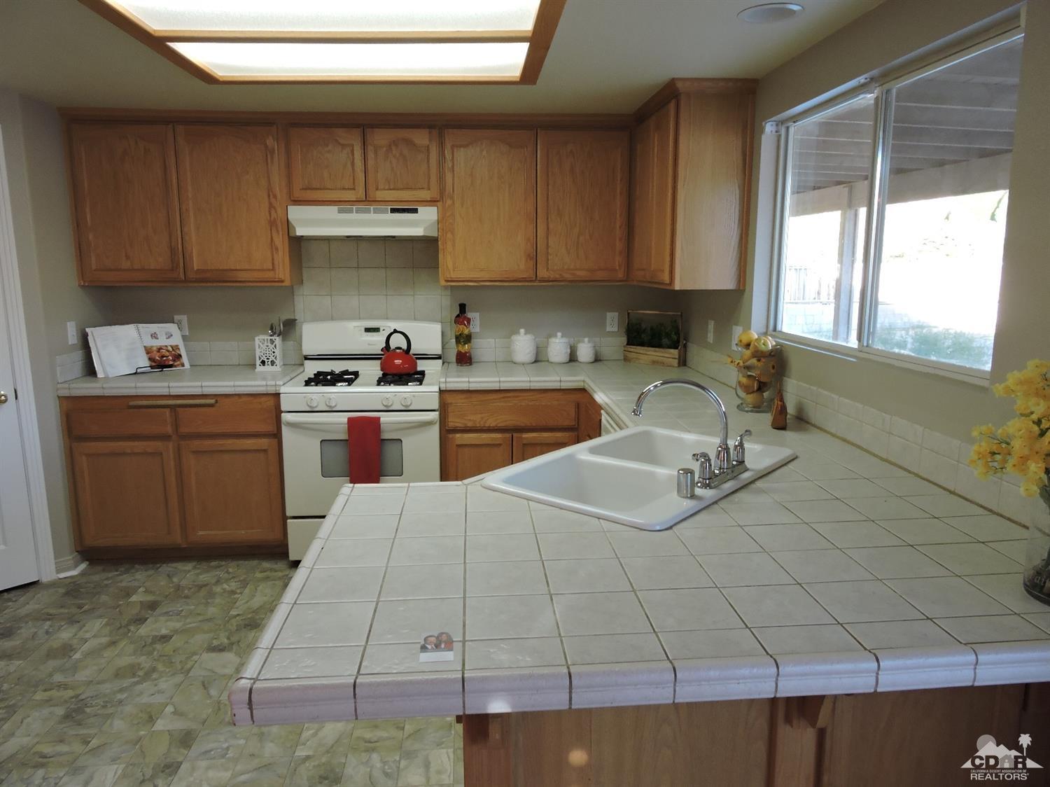 8609 Golden Meadow Drive, Yucca Valley, CA 92284