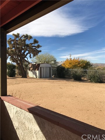 7488 Chippewa, Yucca Valley, CA 92284