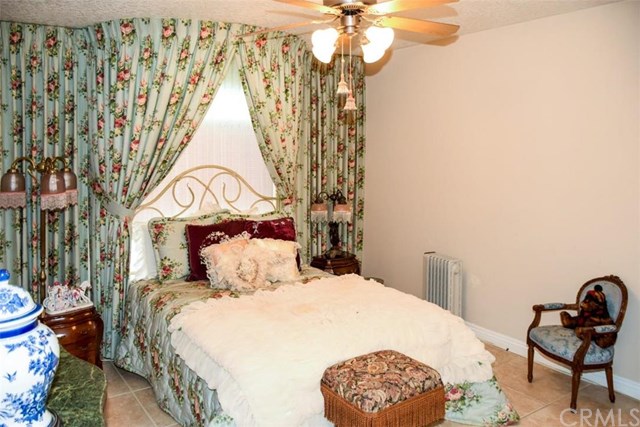 18481 Symeron Road, Apple Valley, CA 92307
