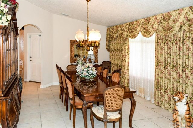 18481 Symeron Road, Apple Valley, CA 92307