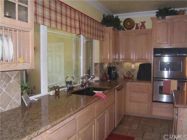 16226Nosoni Rd, Apple Valley, United States 92307