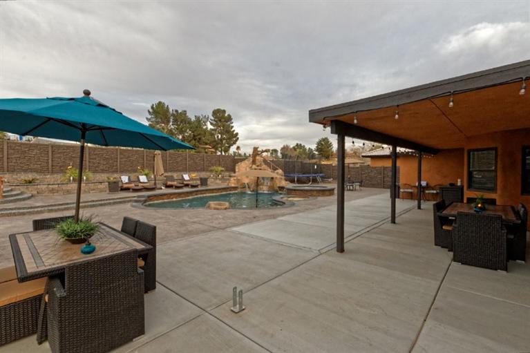 14985Apple Valley Road, Apple Valley, CA 92307