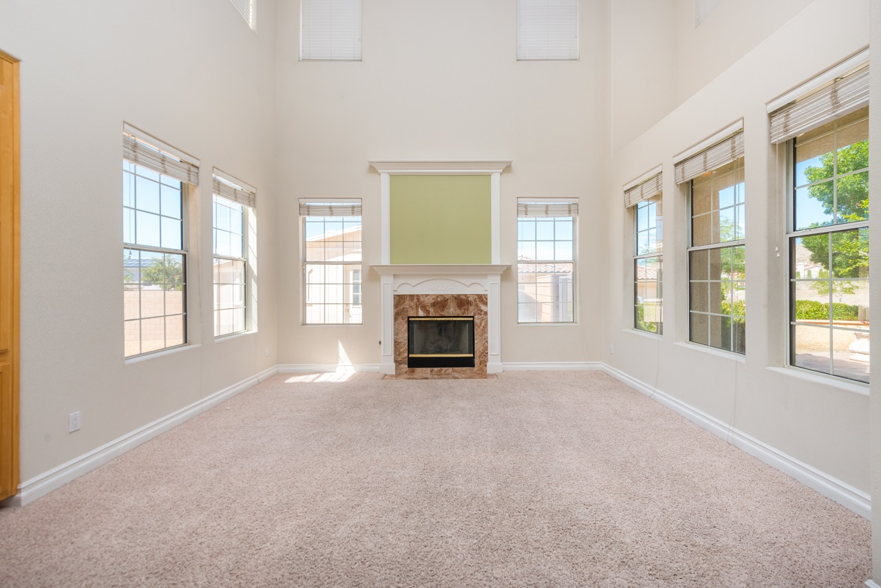 16757 MENAHKA RD, Apple Valley, CA 92307
