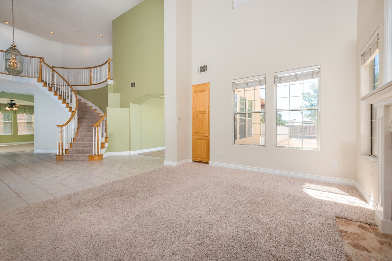 16757 MENAHKA RD, Apple Valley, CA 92307