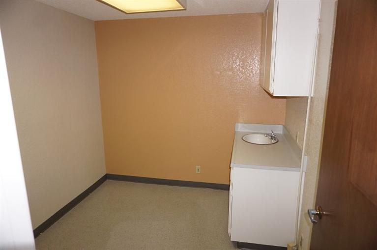 Apple Valley, CA 92307